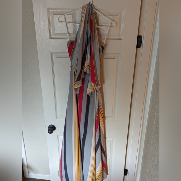 Lulu's Esplanade Halter Maxi Dress - BEAUTIFUL - Picture 4 of 8